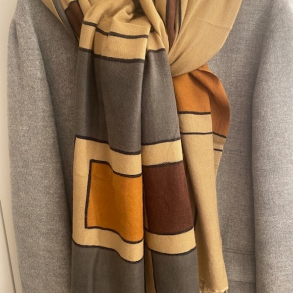 Feather light, pumpkin, camel, chocolate brown & gray pashmina color block scarf - Picture 2 of 11